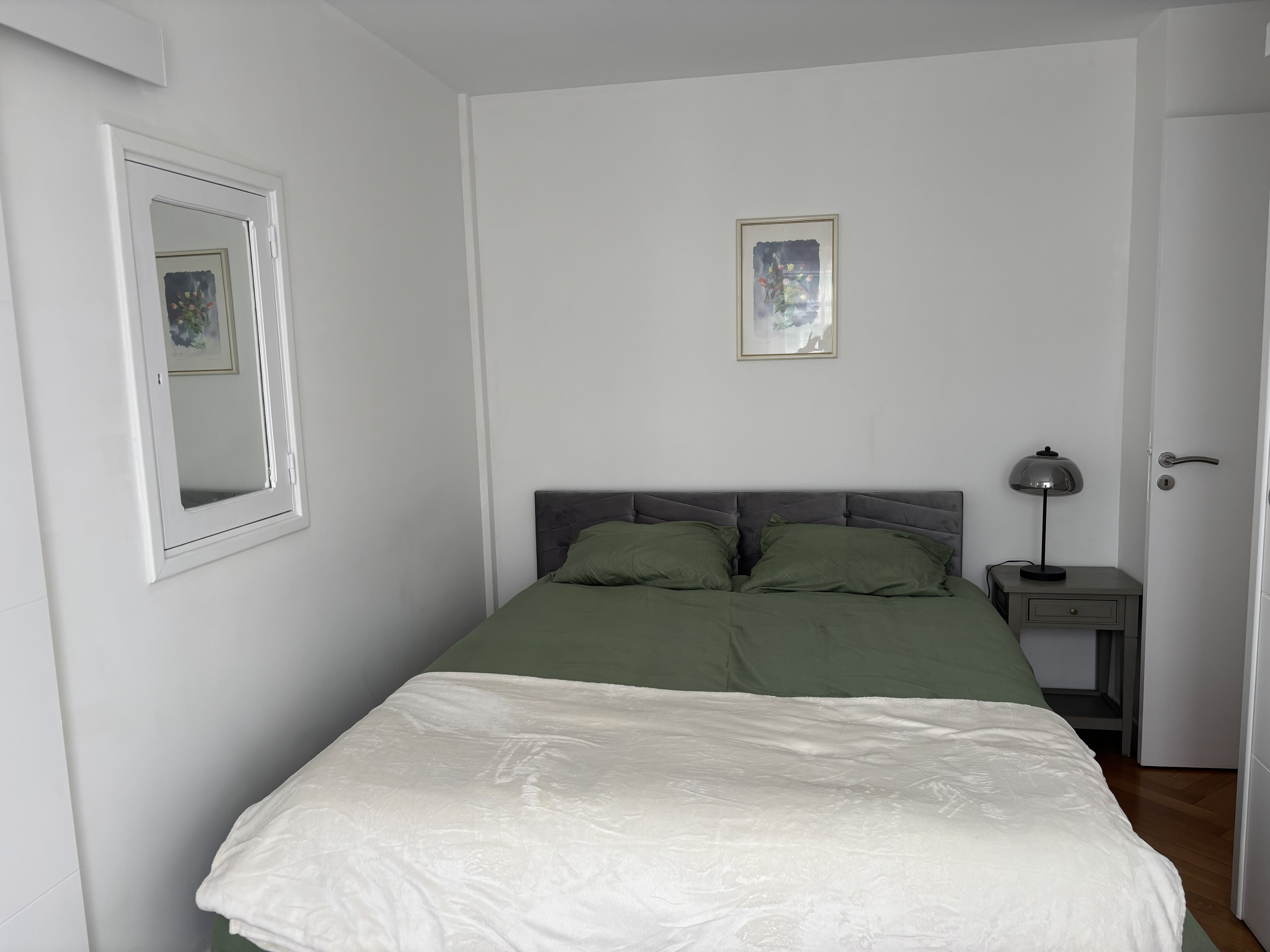 Second bedroom detail